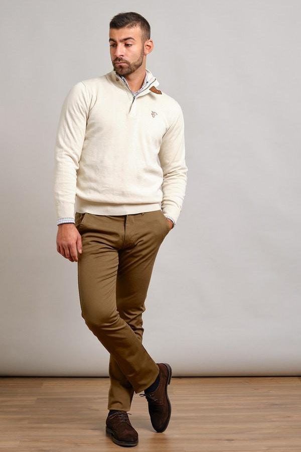 CHINOS REGULAR | MARRÓN