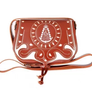 BOLSO RIÑONERA SOLAPA PICADA FONDO BLANCO