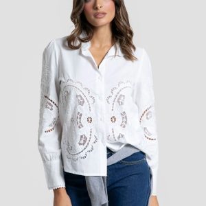 CAMISA PERFORADA CUELLO MAHO