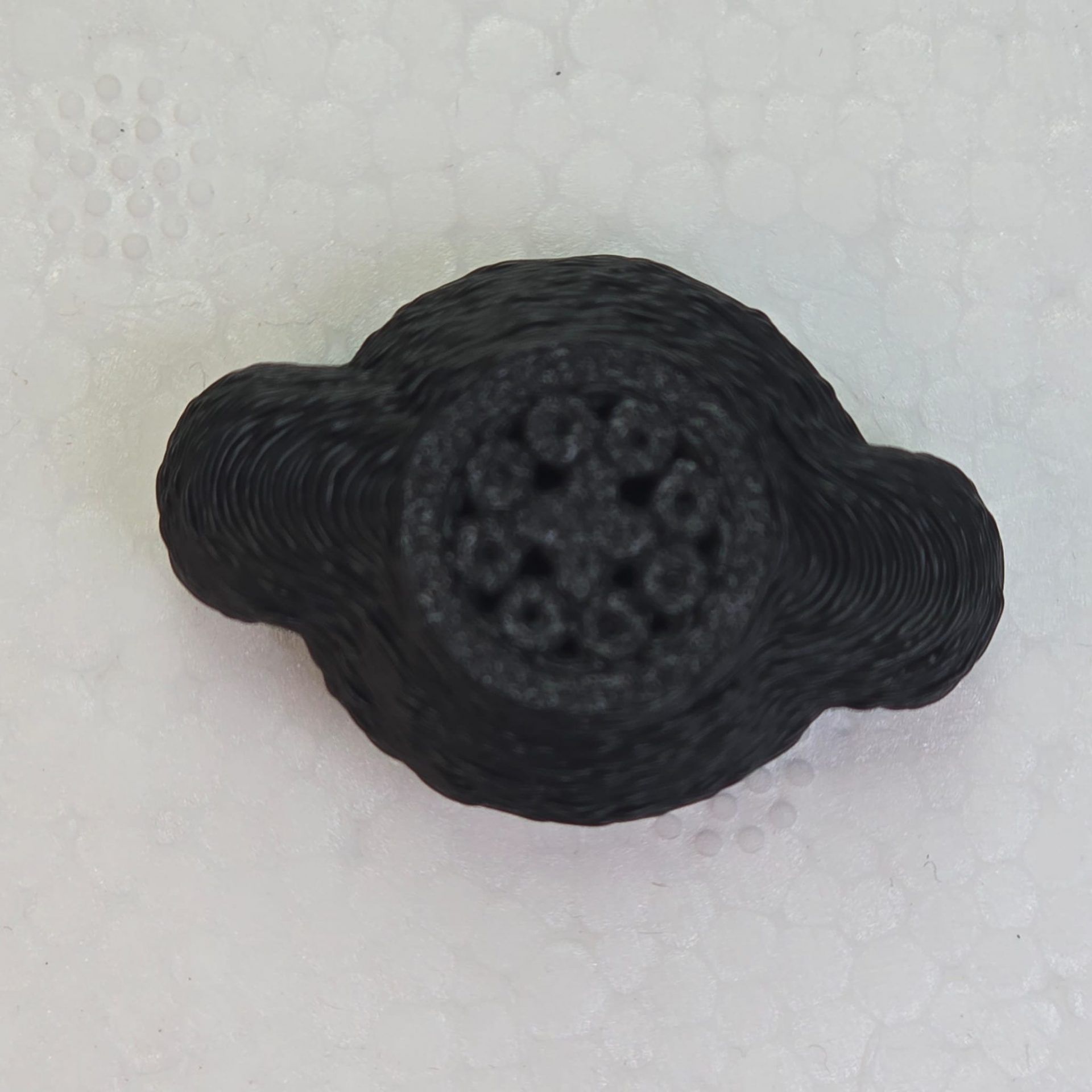 PIN MONTERA 3D PARA SOLAPA