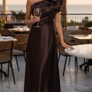 VESTIDO LARGO SATEN CON VOLANTE