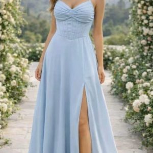 VESTIDO LARGO DE GALA EN GASA AZUL CIELO