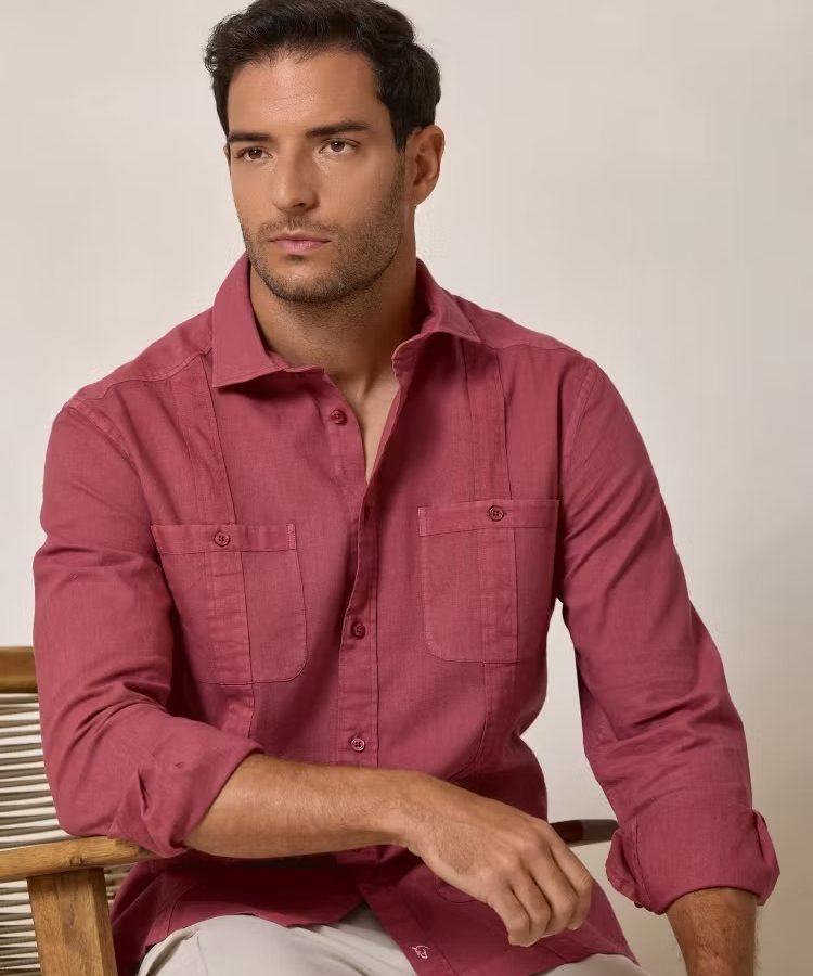 CAMISA CUBANA (GUAYABERA ) CARMESI
