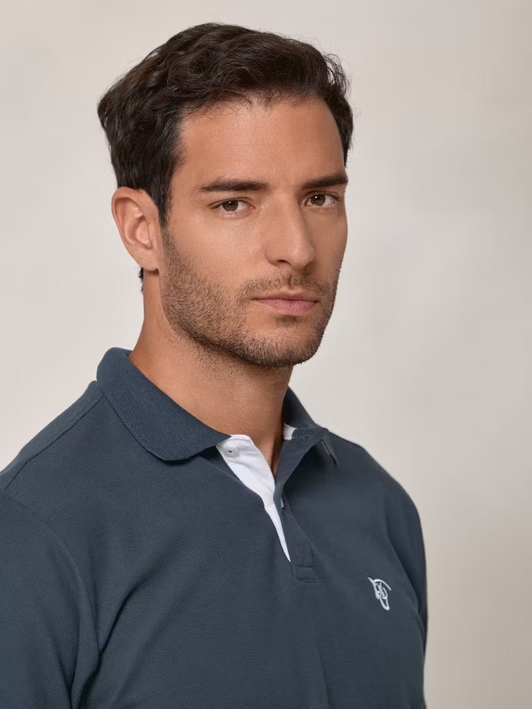POLO PRINT ESPALDA / AZUL LAGO - Imagen 2