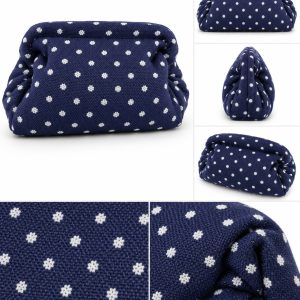 BOLSO DE MANO TIPO CLUTCH ESTAMPADO LUNARES