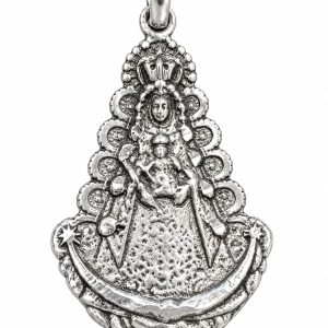 MEDALLA VIRGEN DEL ROCÍO LABRADA POR AMBAS CARAS 4 × 2,5 CM